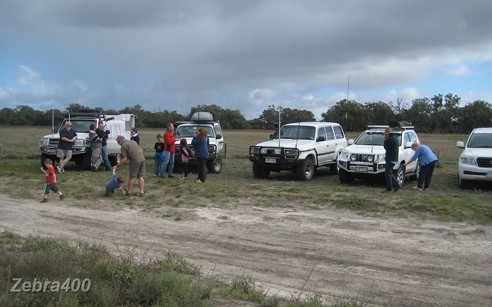 03-Morning Tea on Wirrengren Plains.JPG